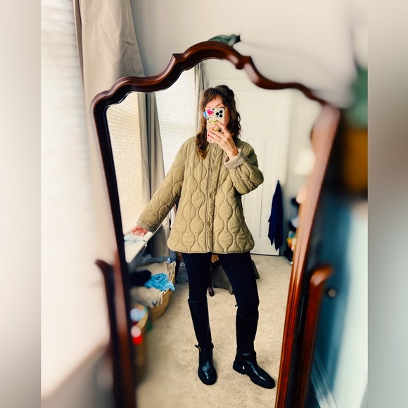 SOLD - H&M Quilted Spring Jacket - Picture 2 of 6